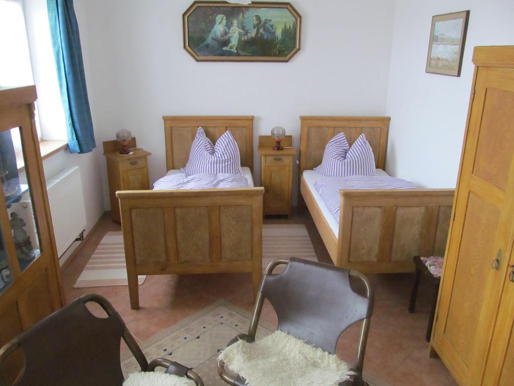 Pension Otevek Trhové Sviny Habitación foto